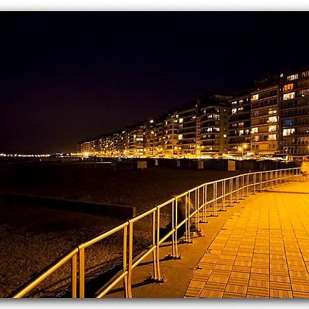Chalet Aan Zee Hotel De Haan Bagian luar foto